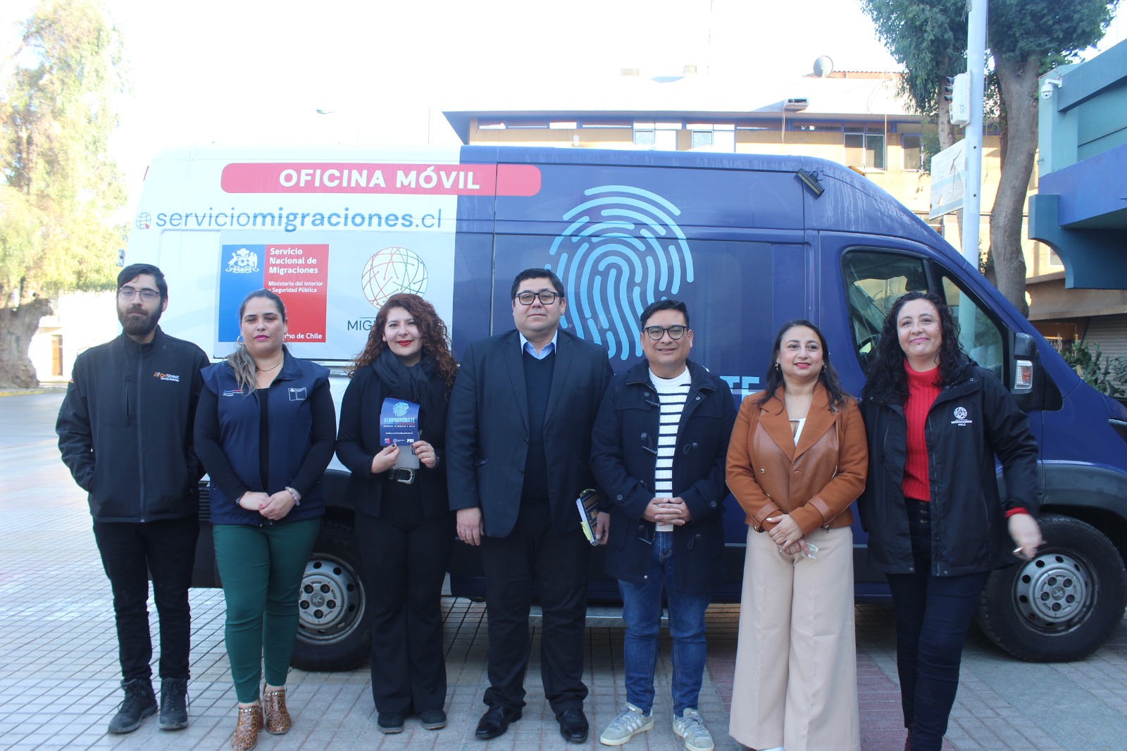 Autoridades de Gobierno hacen un llamado a la poblaci&oacute;n migrante no regularizada a acudir al M&oacute;vil de Empadronamiento Bi