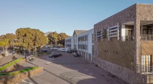 FAMILIA SAGUAS PRESENTA DEMANDA CONTRA MUNICIPALIDAD DE HUASCO POR $8 MIL MILLONES